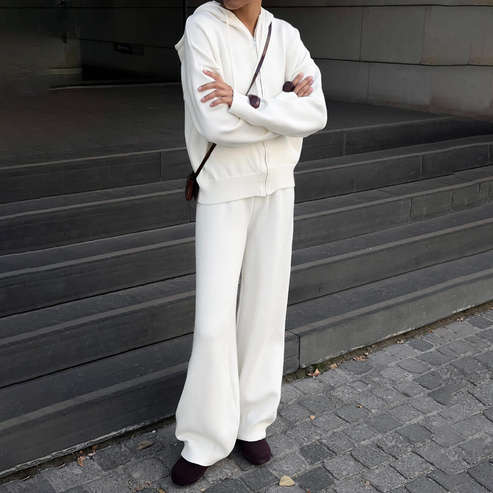 Womens Suit - Sportlicher Kapuzenpullover mit Reißverschluss und weit